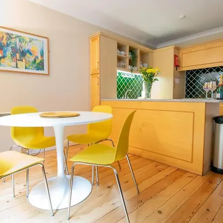 222 - Cozy Retreat By Shortstays Westport